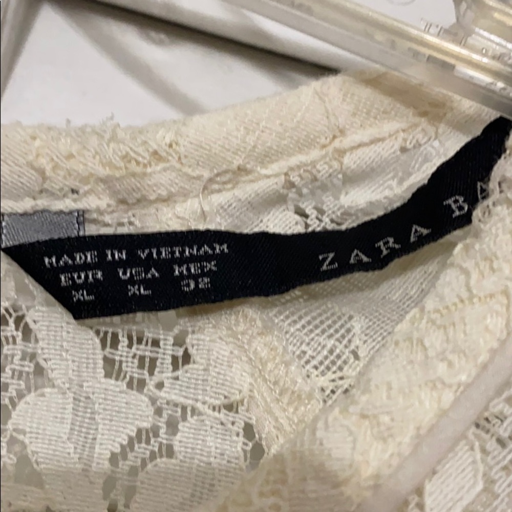 Lace top - Picture 4 of 7
